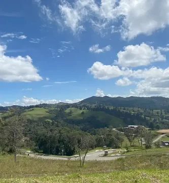 lote en variante de las palmas