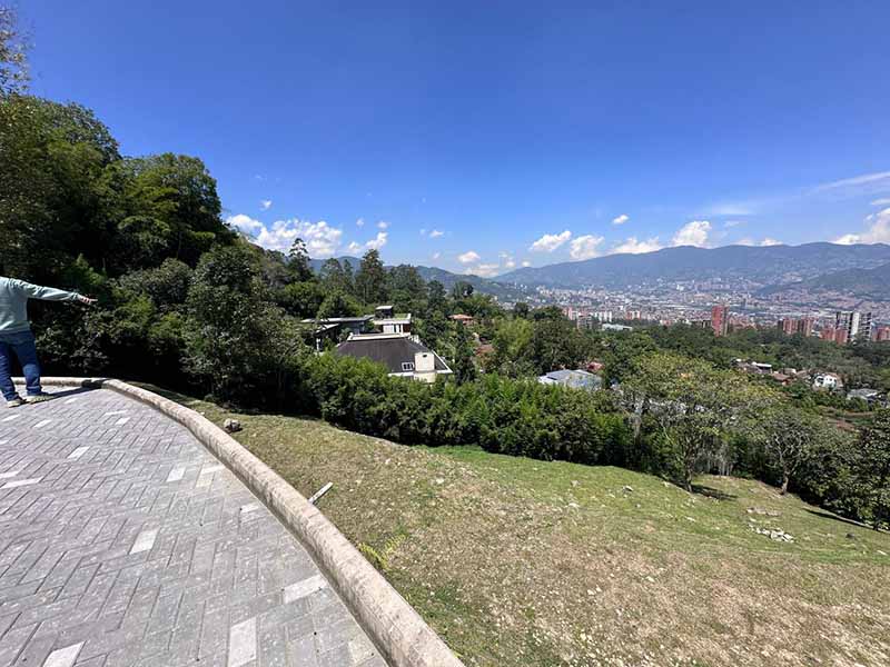 PHOTO-2024-12-10-09-40-59 (3)